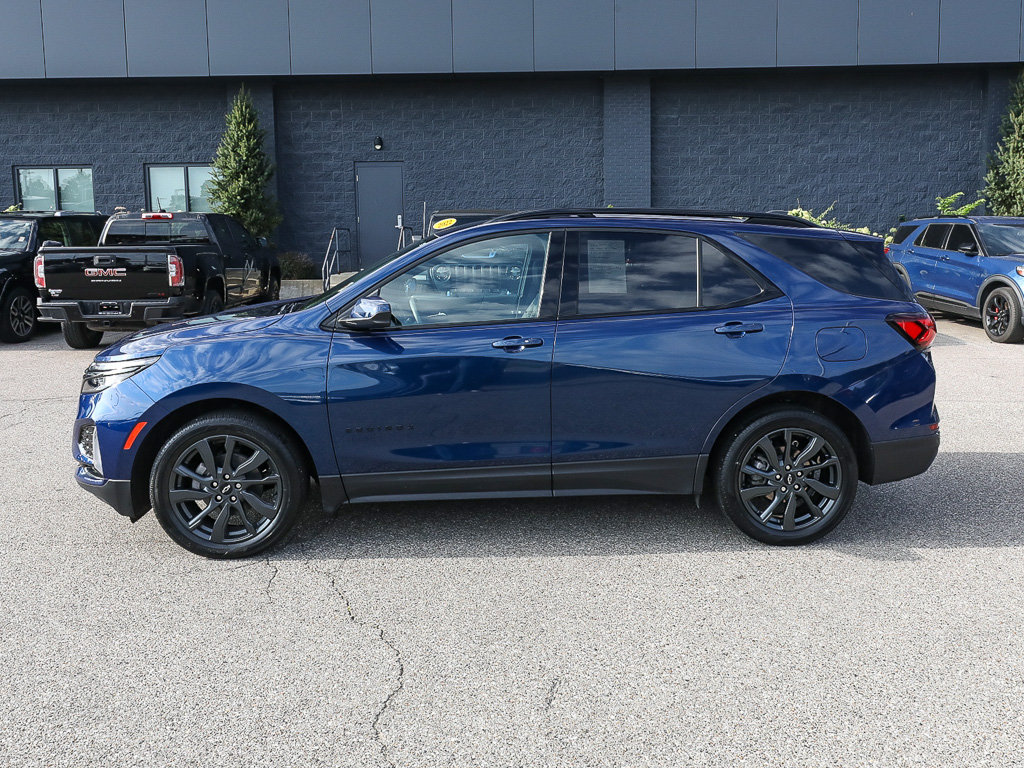 Used 2023 Chevrolet Equinox RS w/ LPO, Floor Liner Package FWD image 3