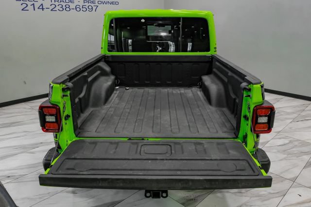 Used 2021 Jeep Gladiator Rubicon w/ LED Lighting Group AWD/4WD image 53
