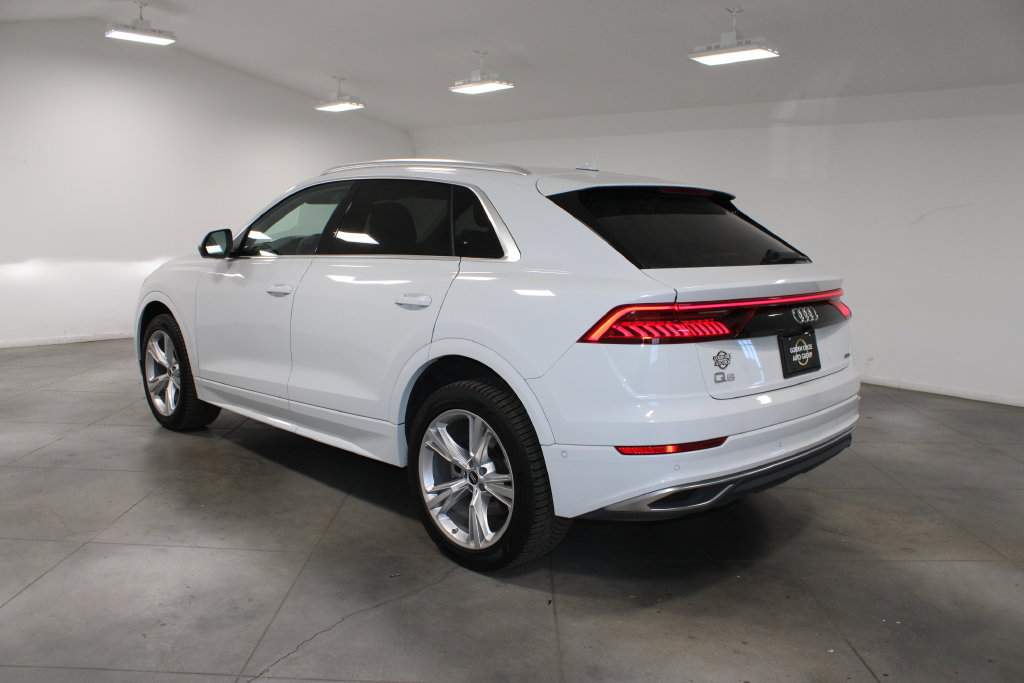 Used 2023 Audi Q8 Premium w/ Convenience Package AWD/4WD image 7