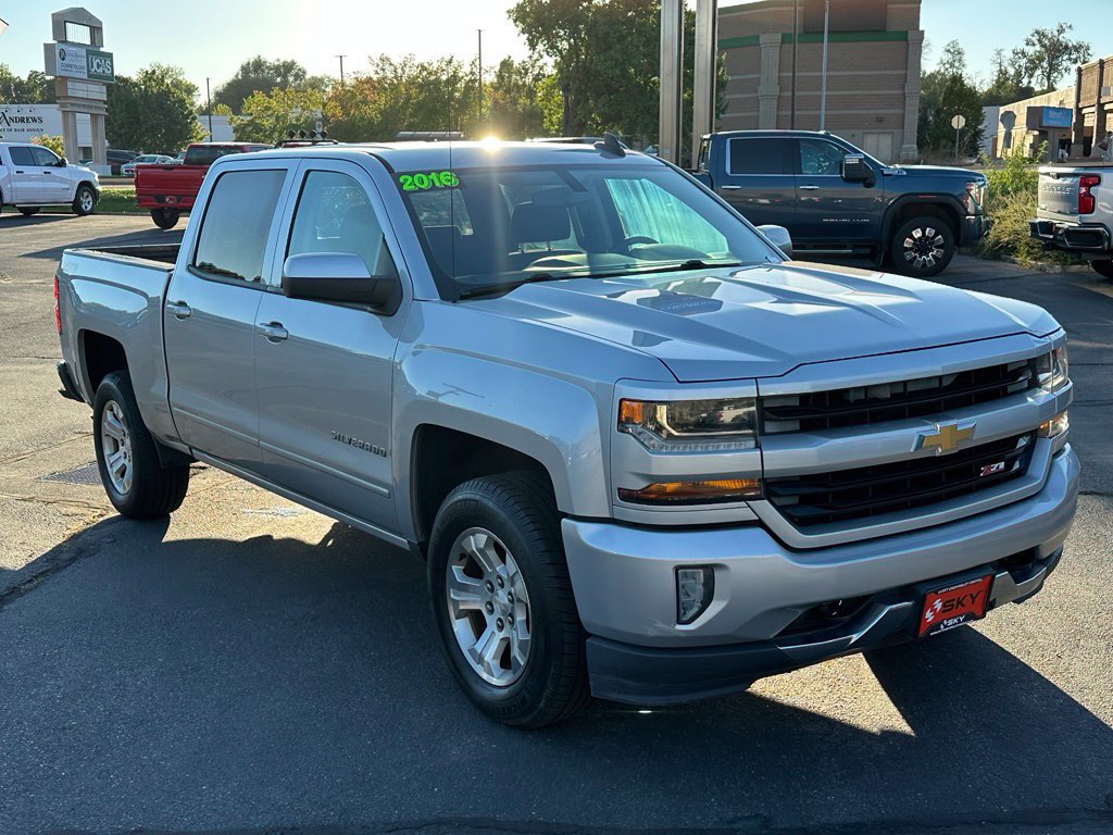 Used 2016 Chevrolet Silverado 1500 LT w/ All Star Edition AWD/4WD image 5