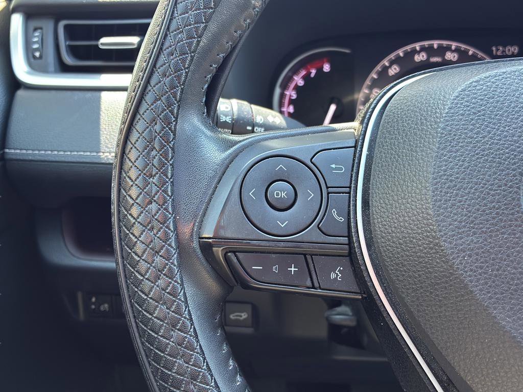 Used 2019 Toyota RAV4 Limited FWD image 35