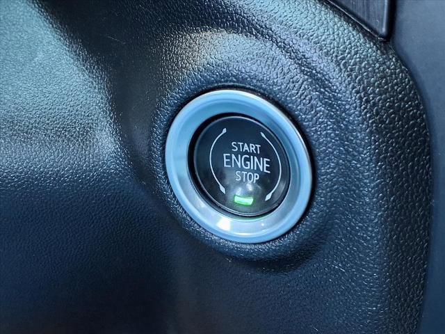 Used 2023 GMC Sierra 2500 AT4 w/ AT4 Preferred Package image 9