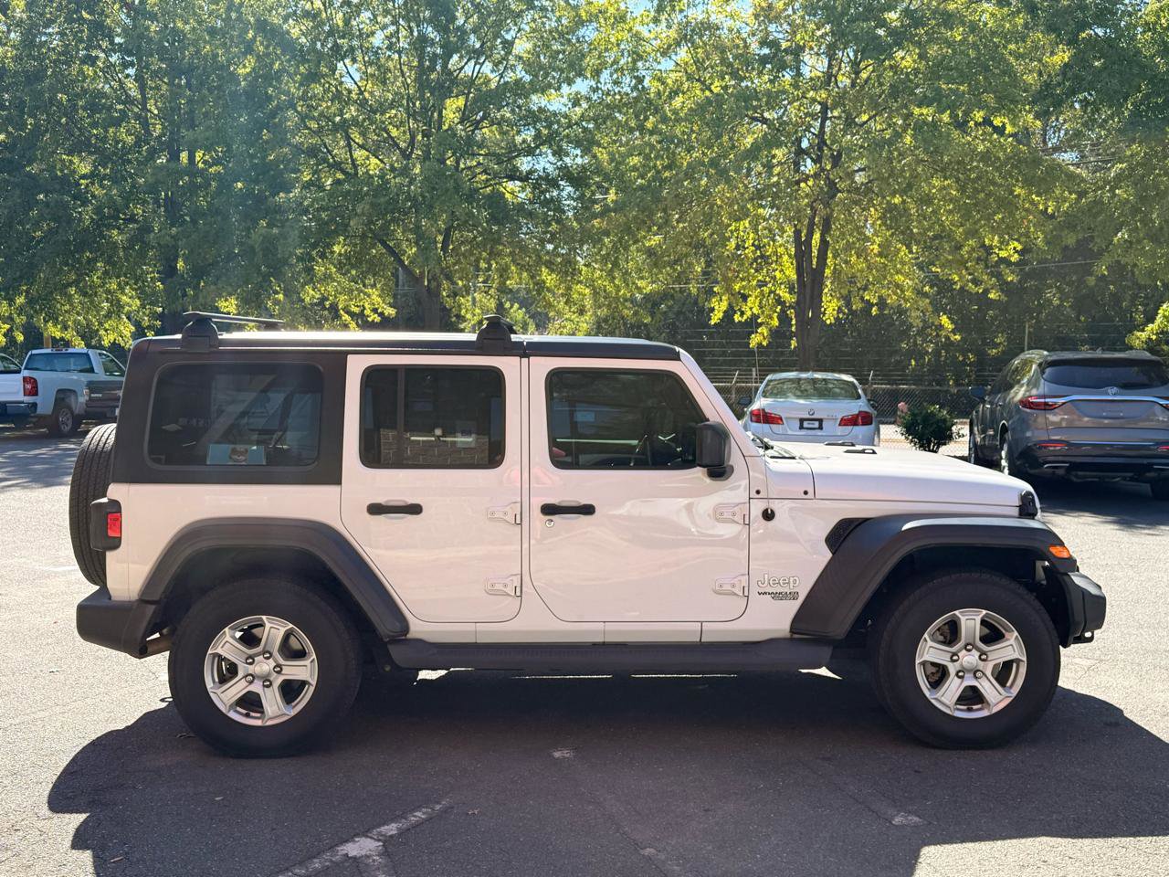 Used 2018 Jeep Wrangler Unlimited Sport S image 4