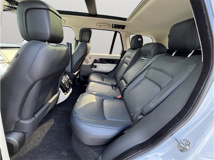 Used 2019 Land Rover Range Rover Supercharged AWD/4WD image 39