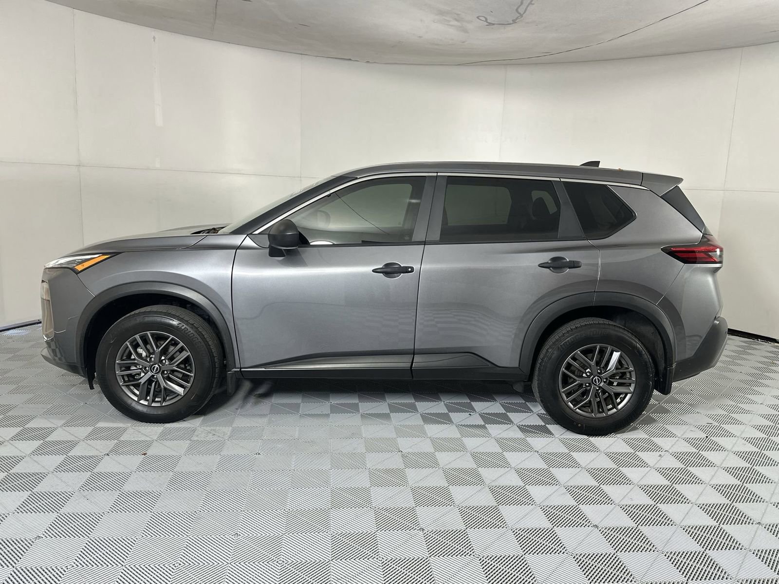 Certified 2023 Nissan Rogue S image 5