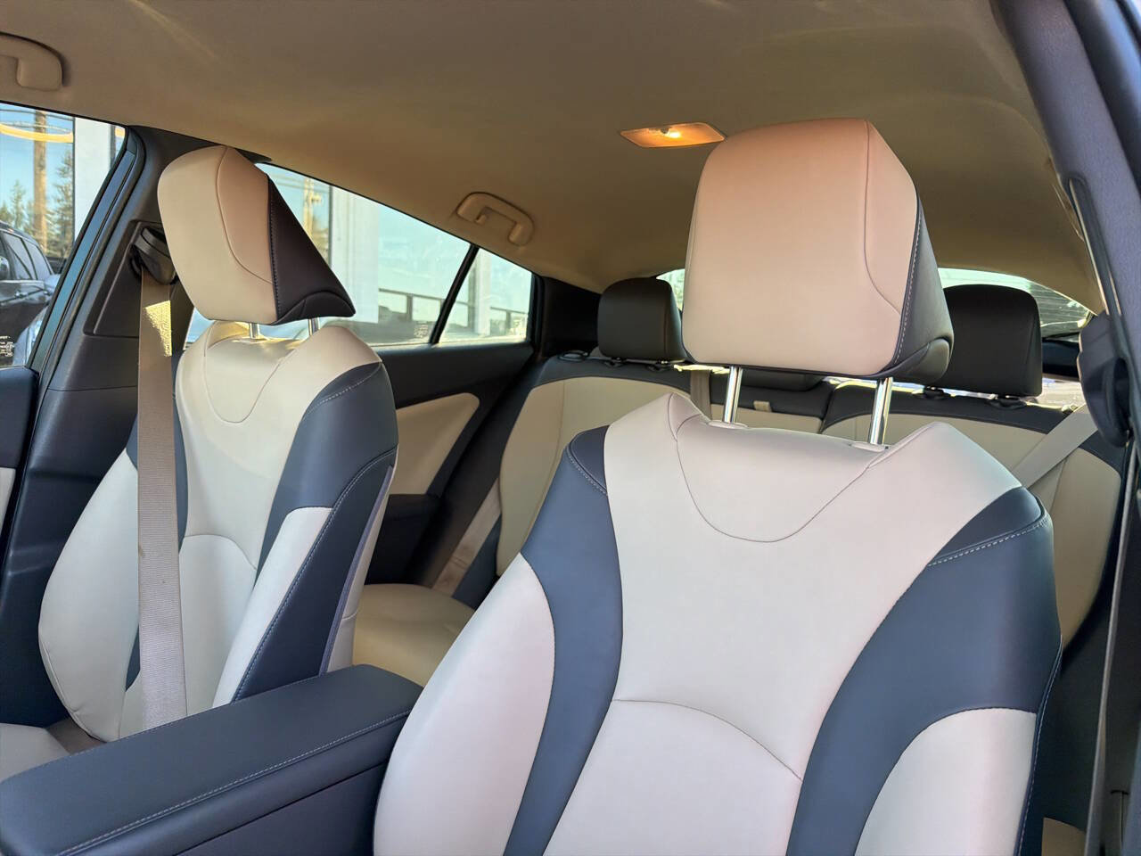 Used 2017 Toyota Prius Four Touring image 33