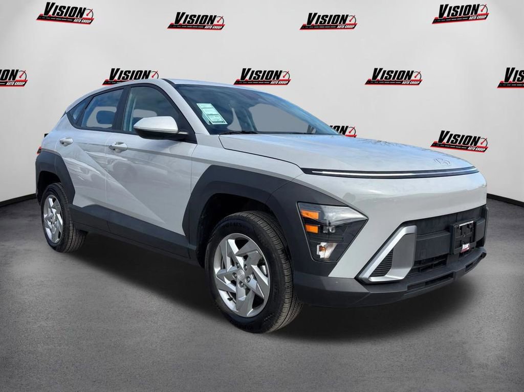 Certified 2026 Hyundai Kona SE AWD/4WD image 3