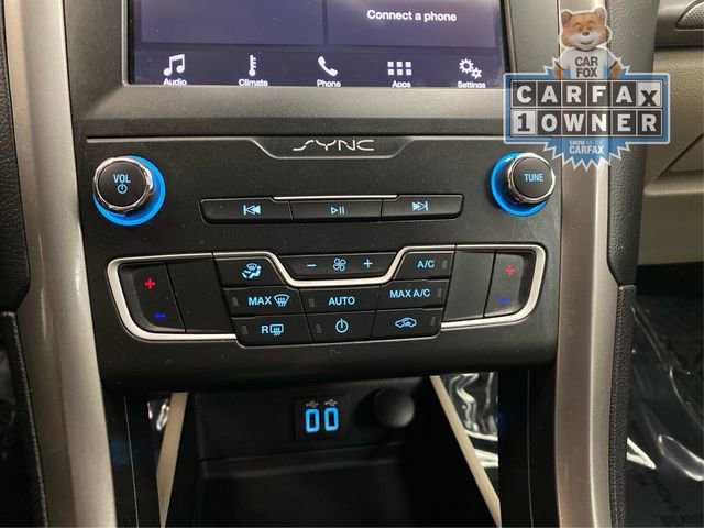 Used 2019 Ford Fusion SE image 30