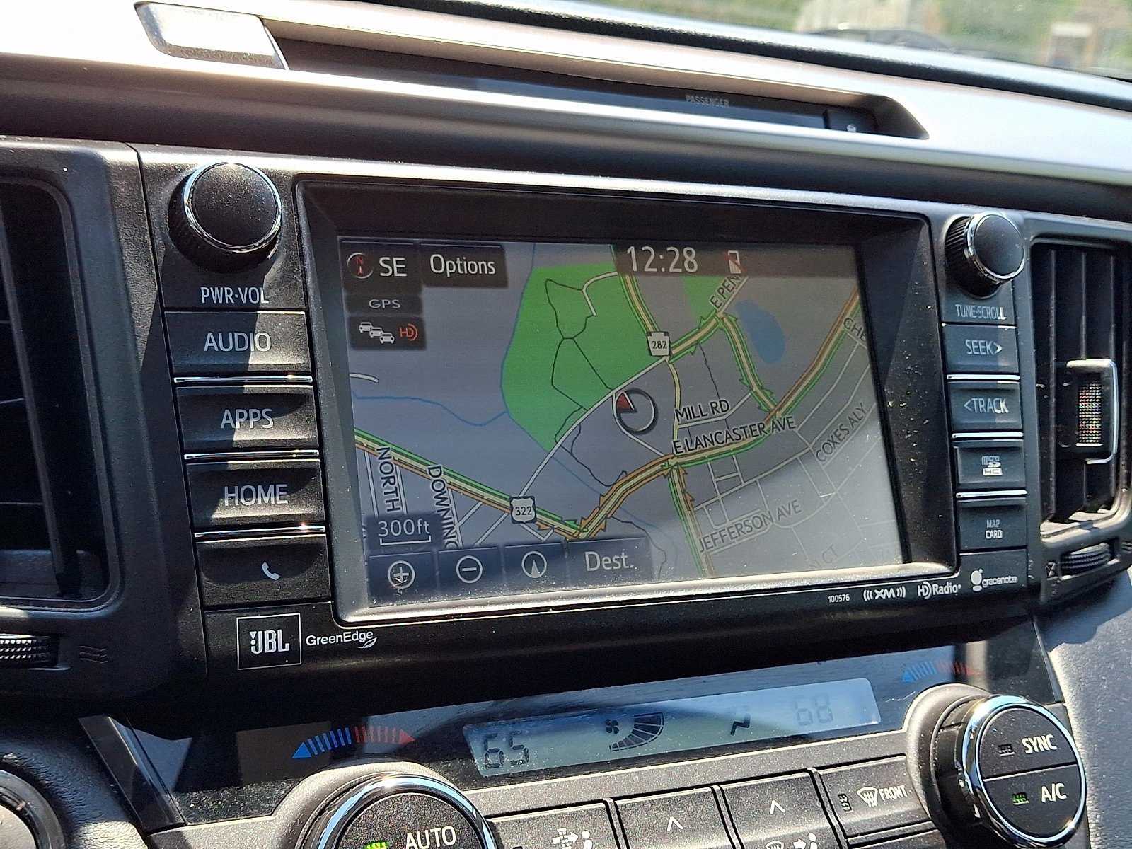 Used 2016 Toyota RAV4 Limited AWD/4WD image 18