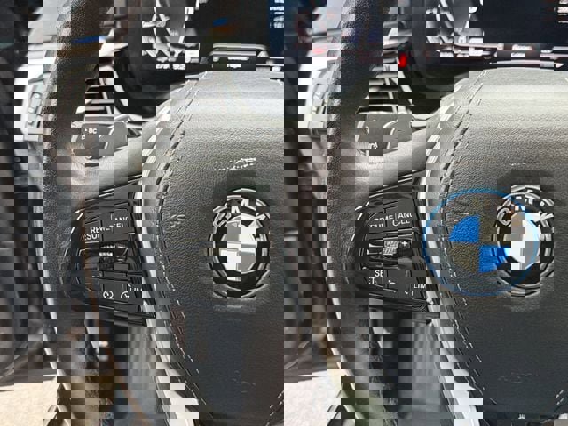 Used 2023 BMW 530e xDrive image 26