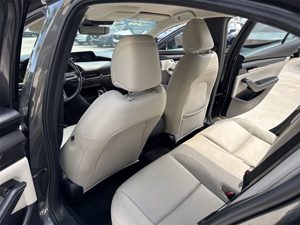 Used 2019 MAZDA MAZDA3 Sedan w/ Preferred Package image 35