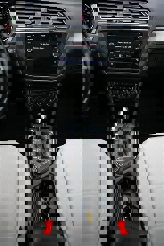 Used 2019 Volkswagen Tiguan SE image 20