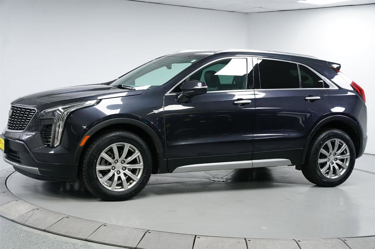 Used 2023 Cadillac XT4 Premium Luxury AWD/4WD image 5