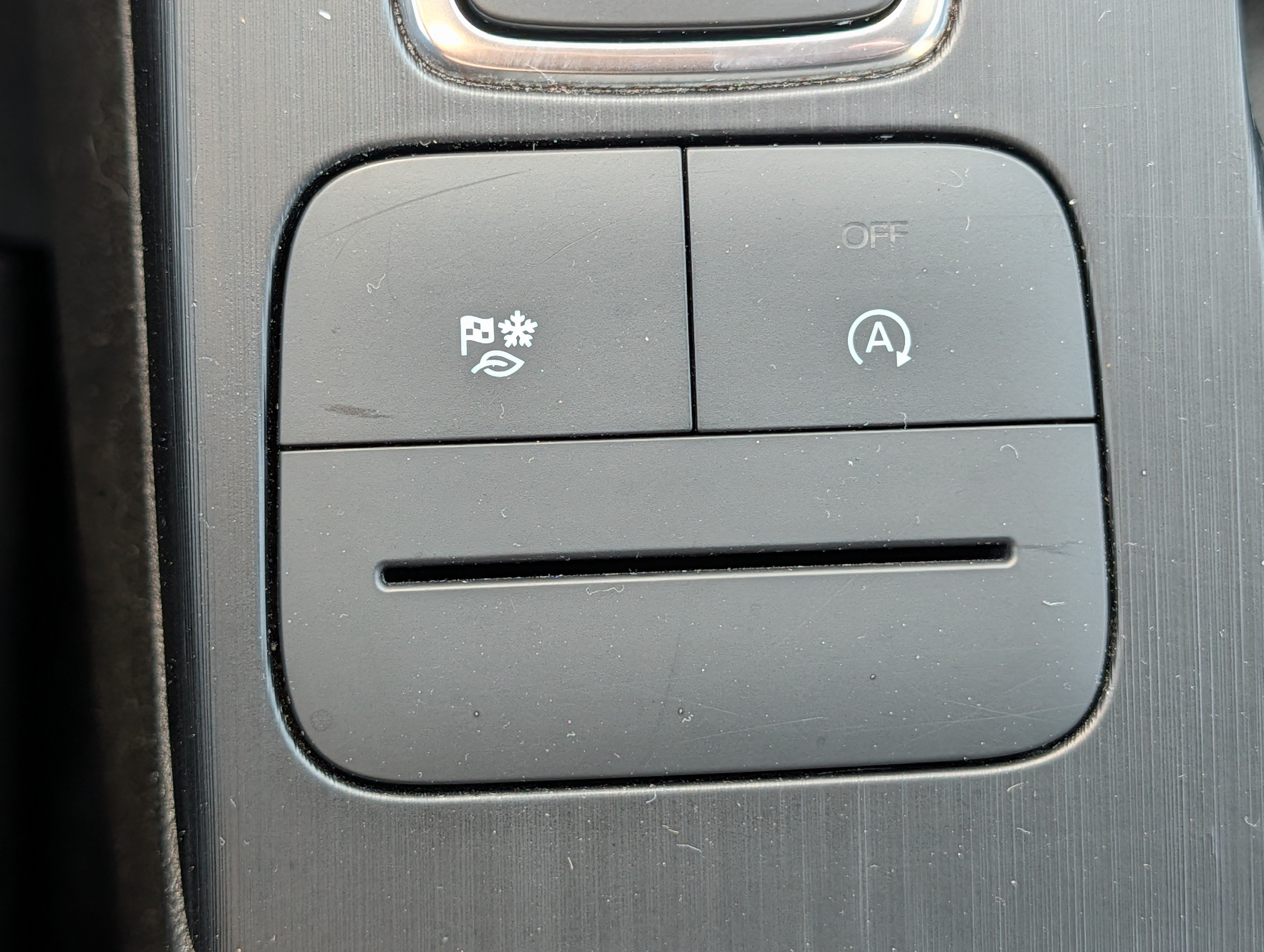 Used 2025 Ford Escape ST-Line Select AWD/4WD image 29