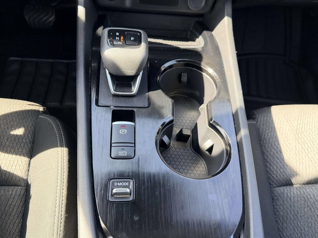 Used 2024 Nissan Rogue SV FWD image 20