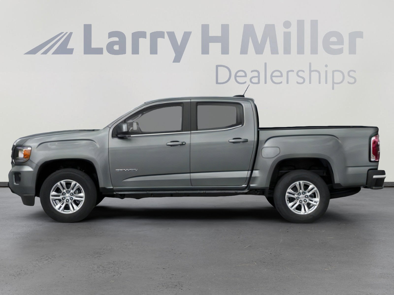 Used 2019 GMC Canyon SLE w/ Driver Alert Package image 3
