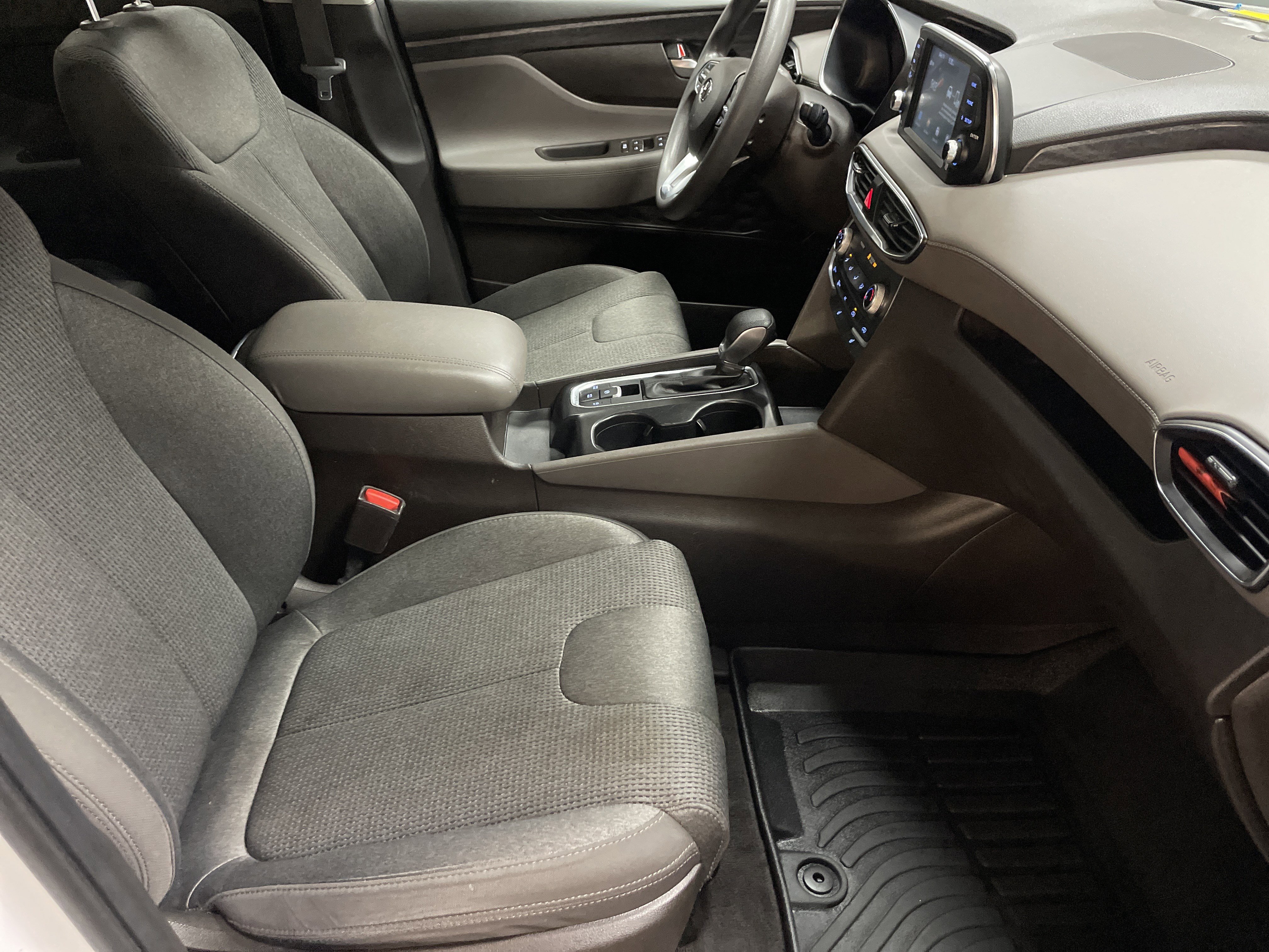 Used 2020 Hyundai Santa Fe SEL FWD image 36