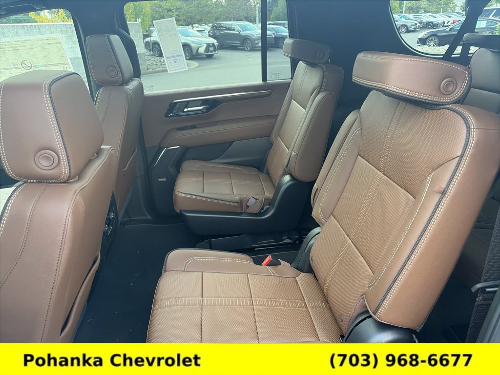 New 2026 Chevrolet Suburban High Country w/ Sun And Tow Package AWD/4WD image 24