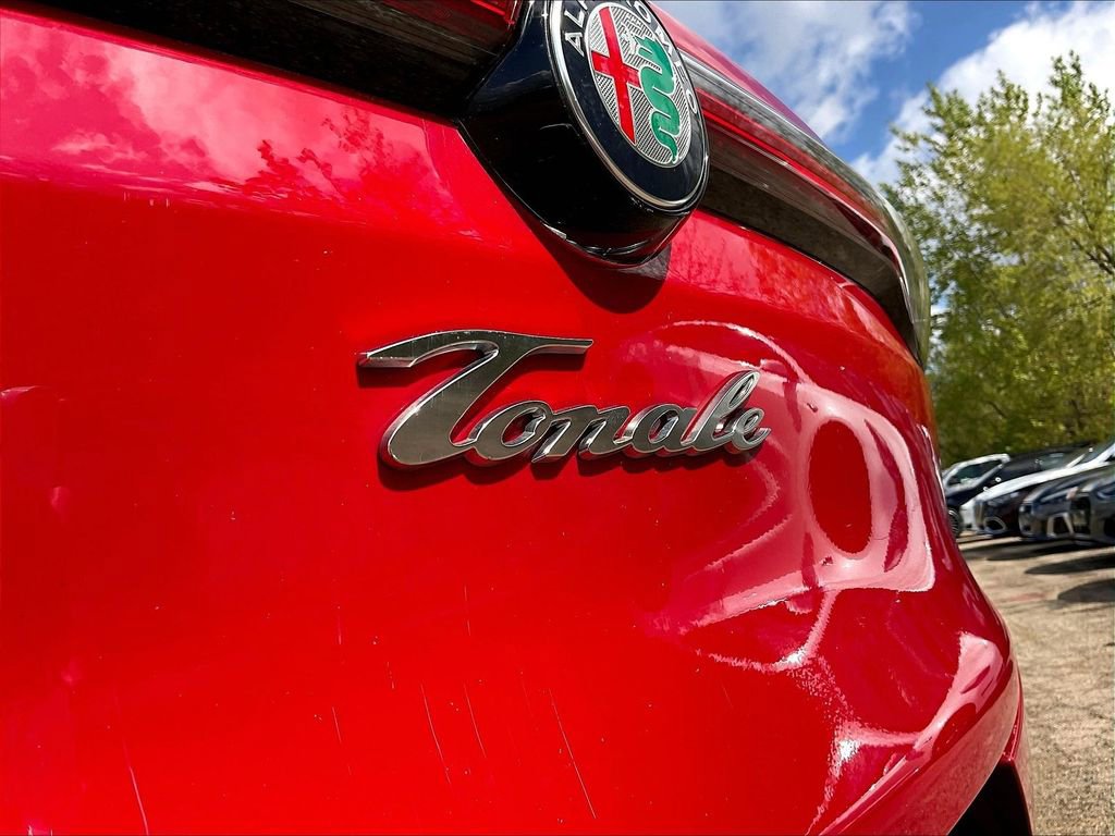 Used 2024 Alfa Romeo Tonale Veloce AWD/4WD image 24