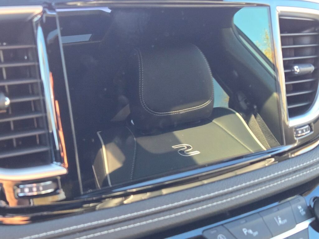 New 2026 Chrysler Pacifica Limited w/ S Appearance Package image 26