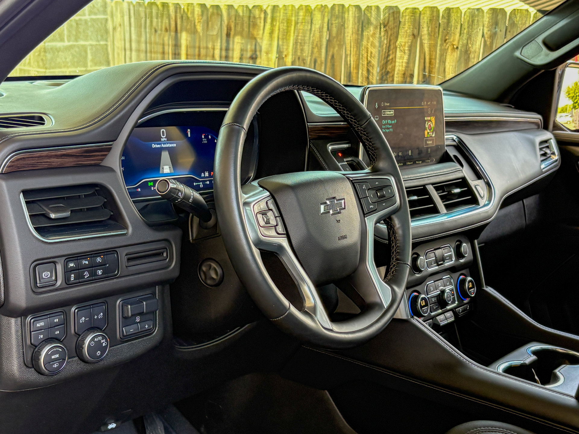 Used 2023 Chevrolet Suburban Z71 w/ Z71 Off-Road Package AWD/4WD image 12