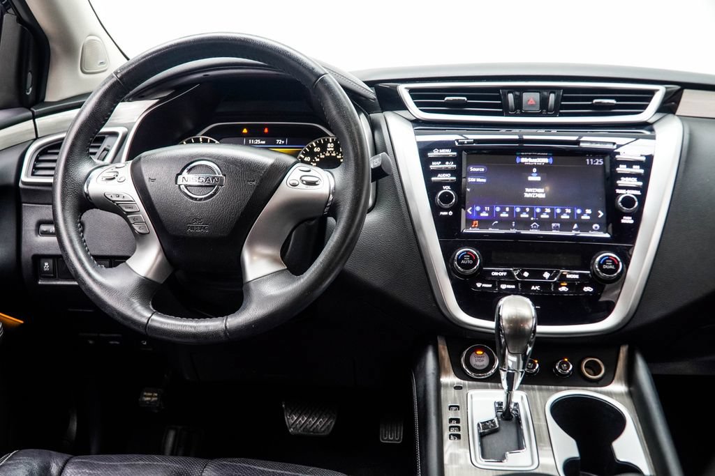 Used 2015 Nissan Murano Platinum w/ Cargo Package w/Cover FWD image 17