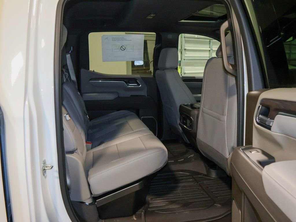 New 2026 GMC Sierra 1500 SLT w/ SLT Premium Plus Package image 30