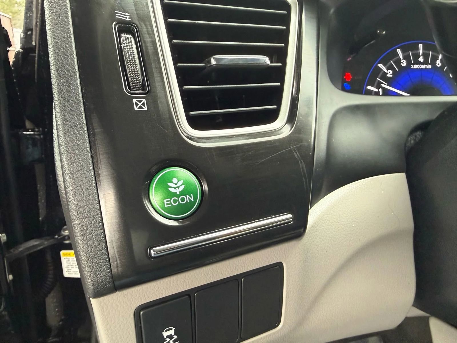 Used 2013 Honda Civic LX image 24