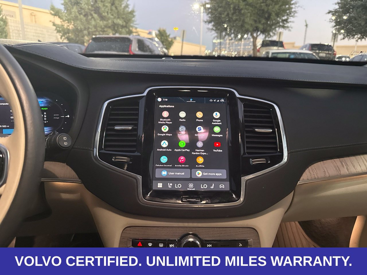 Certified 2024 Volvo XC90 T8 Ultimate w/ Protection Package Premier AWD/4WD image 38