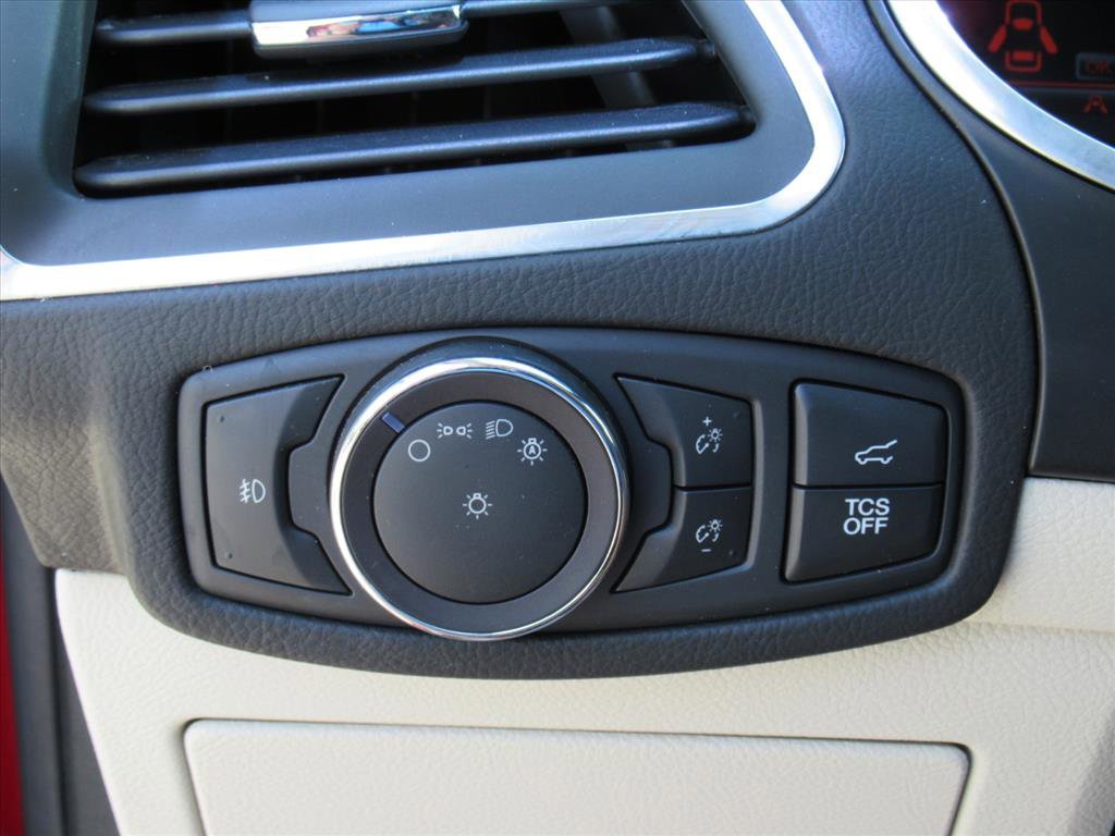 Used 2019 Ford Edge Titanium w/ Equipment Group 301A image 23