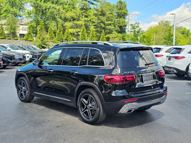 New 2026 Mercedes-Benz GLB 250 4MATIC image 11