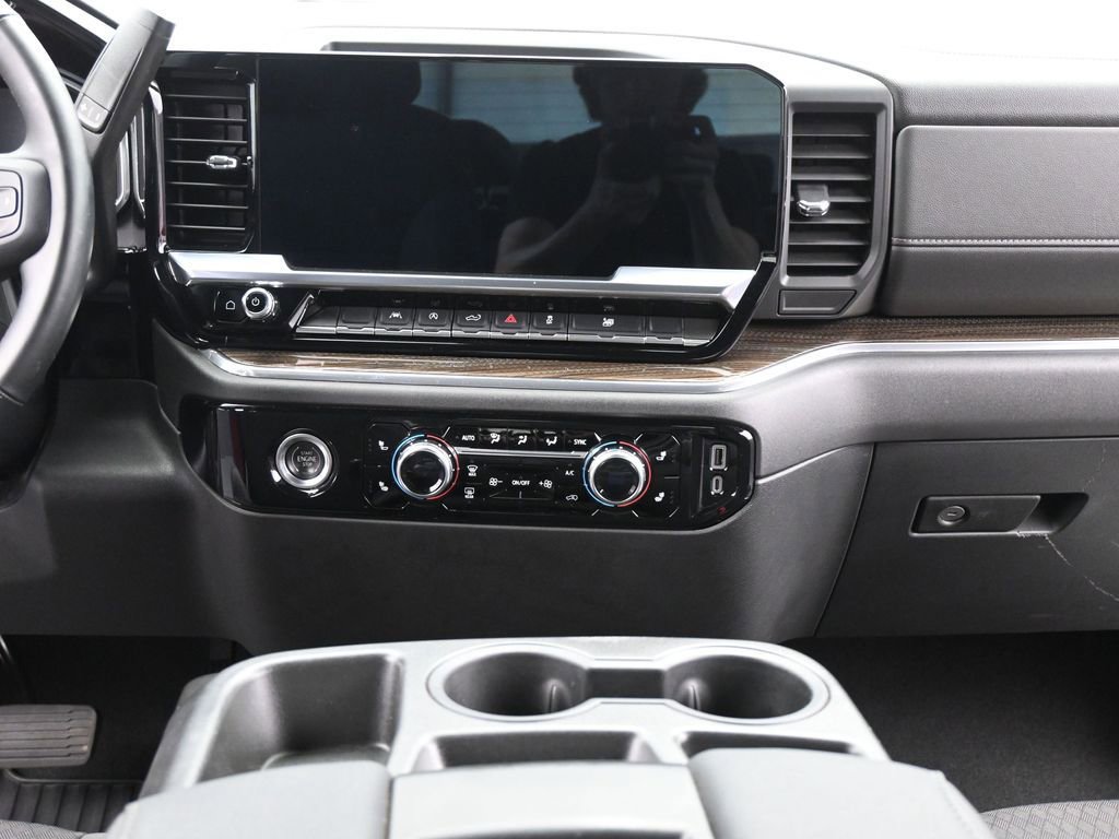 Used 2023 GMC Sierra 1500 Elevation image 25