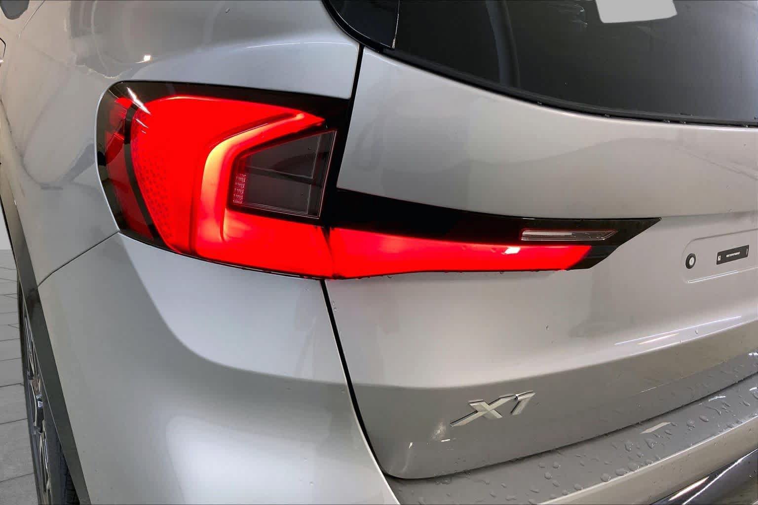 New 2026 BMW X1 xDrive28i w/ Technology Package AWD/4WD image 14