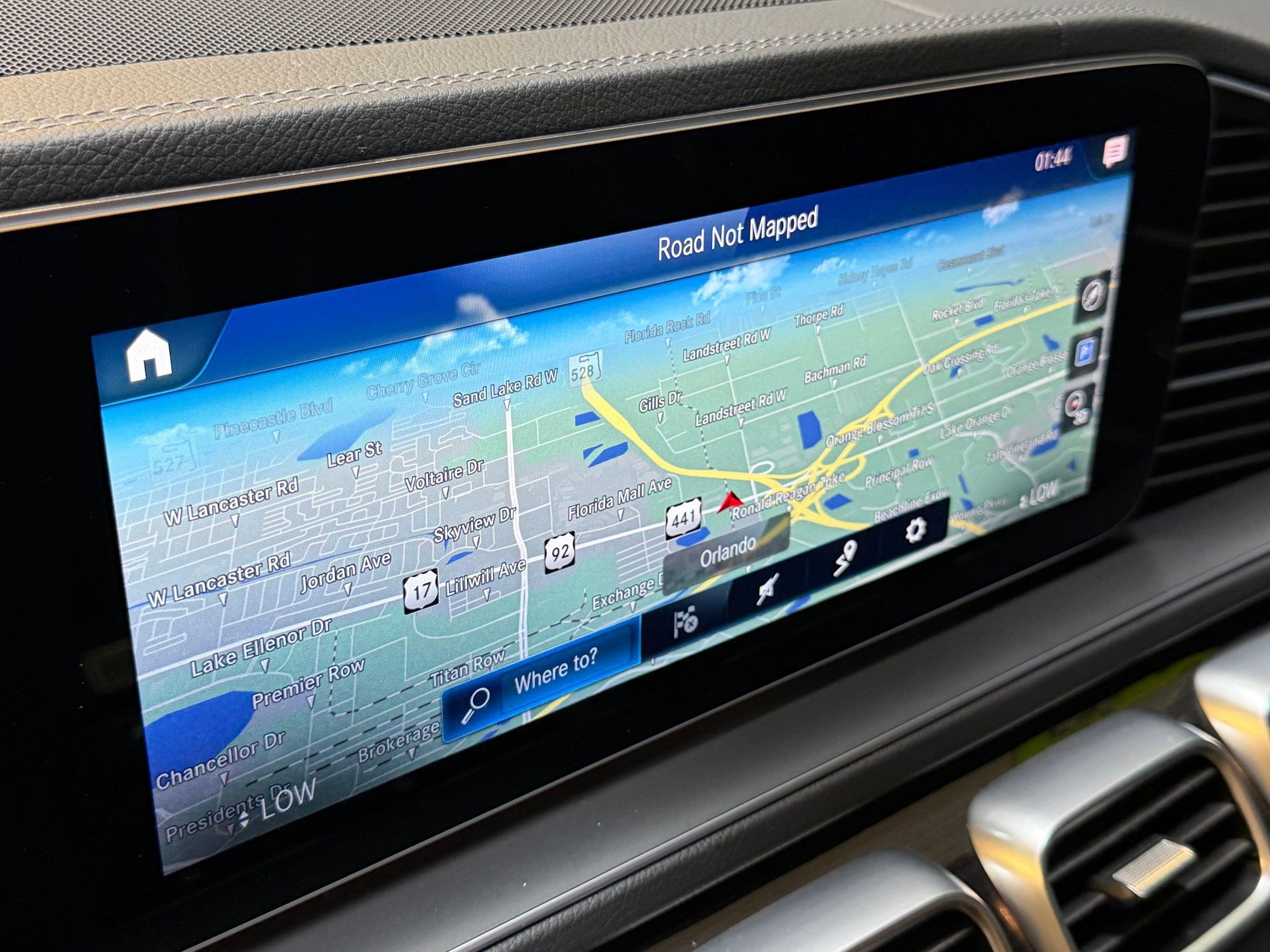 Used 2023 Mercedes-Benz GLS 450 4MATIC image 34