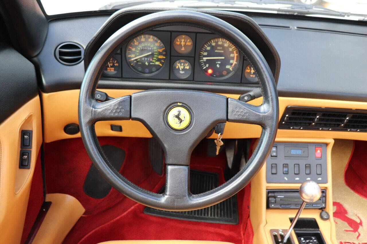 Used 1989 Ferrari Mondial T Cabriolet image 28