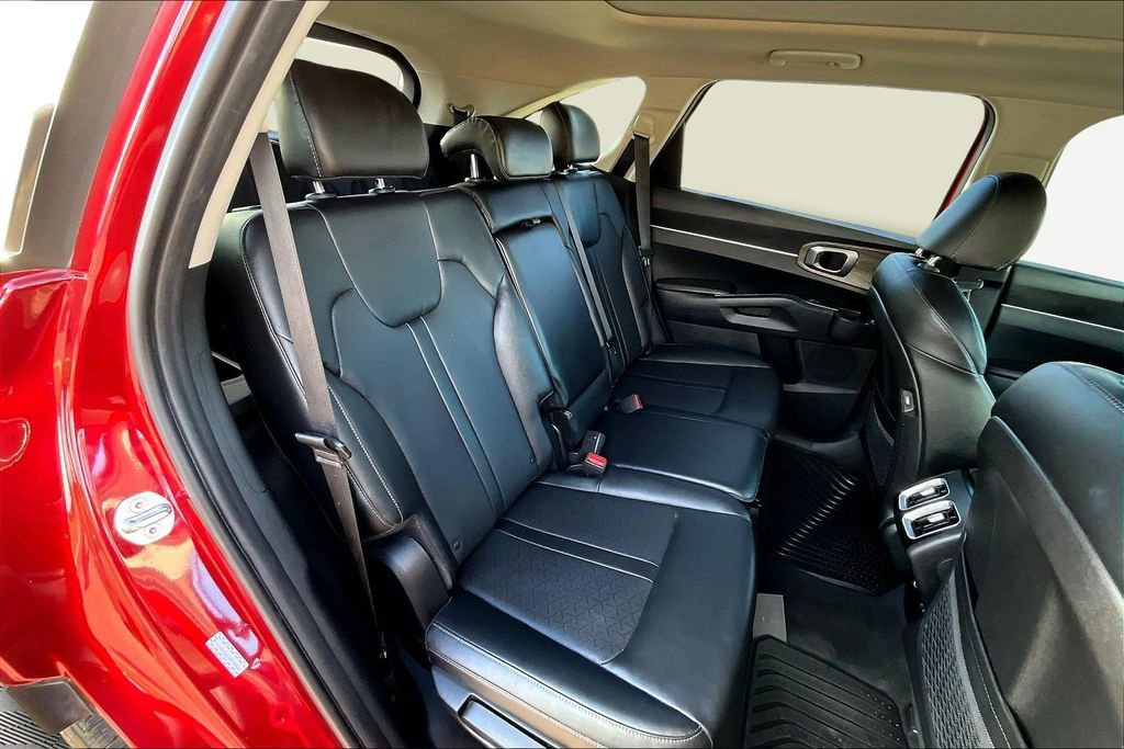 Used 2022 Kia Sorento S w/ Panoramic Sunroof Package image 29