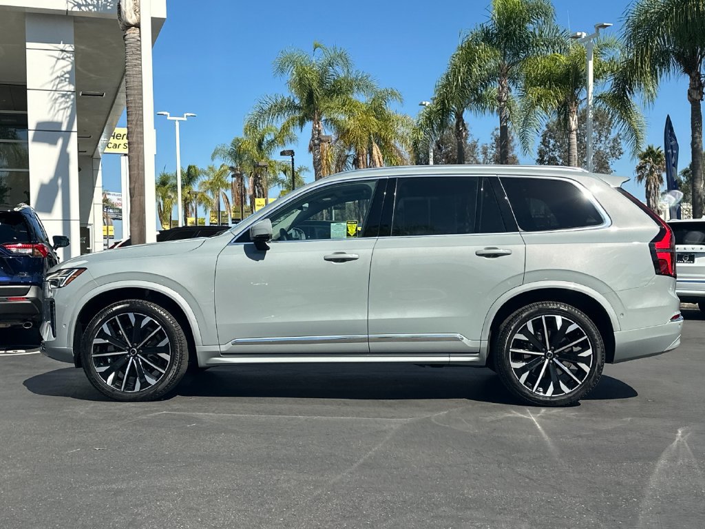 Certified 2026 Volvo XC90 B6 Plus AWD/4WD image 2