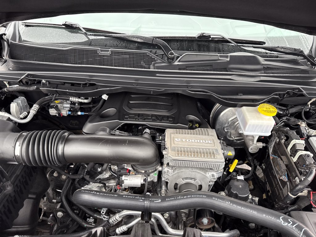 Used 2024 RAM 1500 Limited AWD/4WD image 22