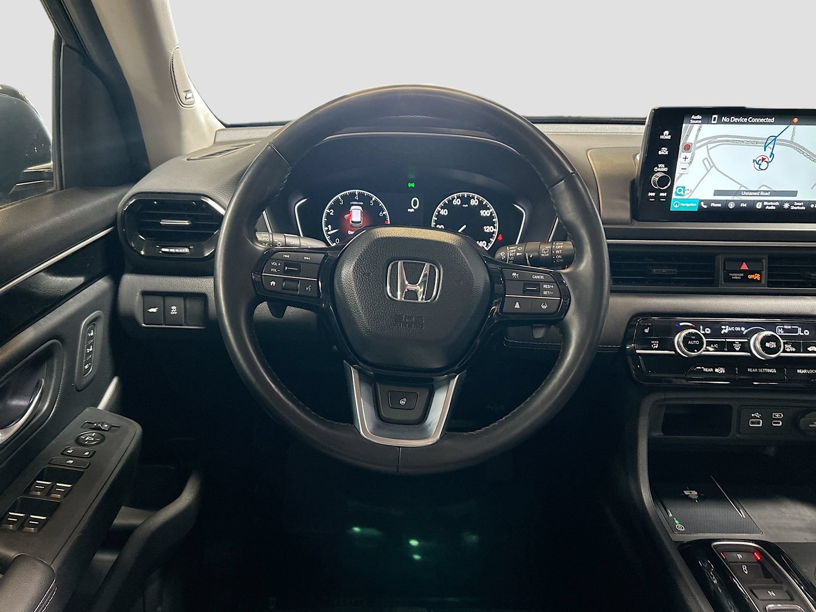 Used 2024 Honda Pilot Touring image 24