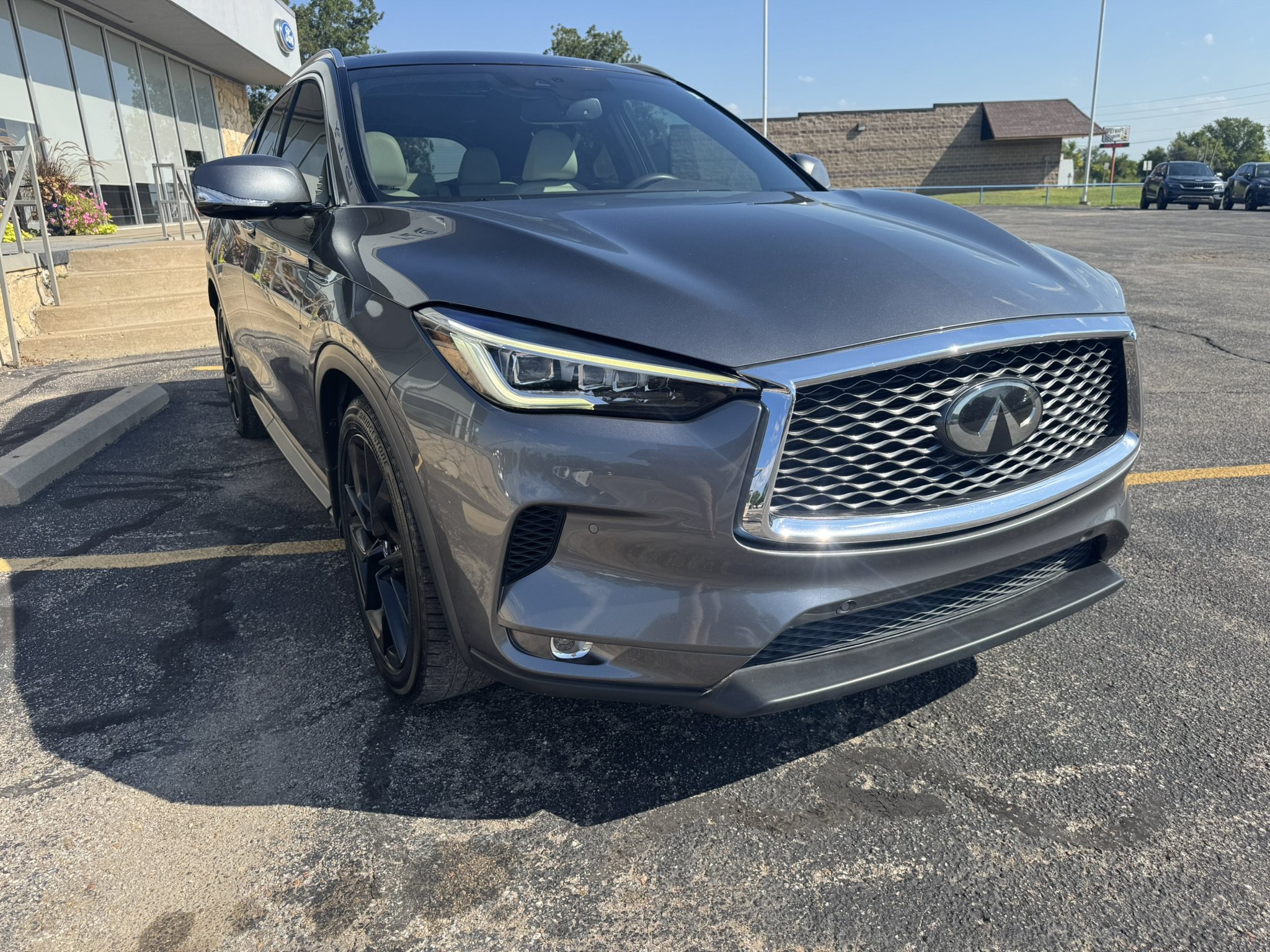 Used 2021 INFINITI QX50 Autograph w/ Premium White Leather Package FWD image 10