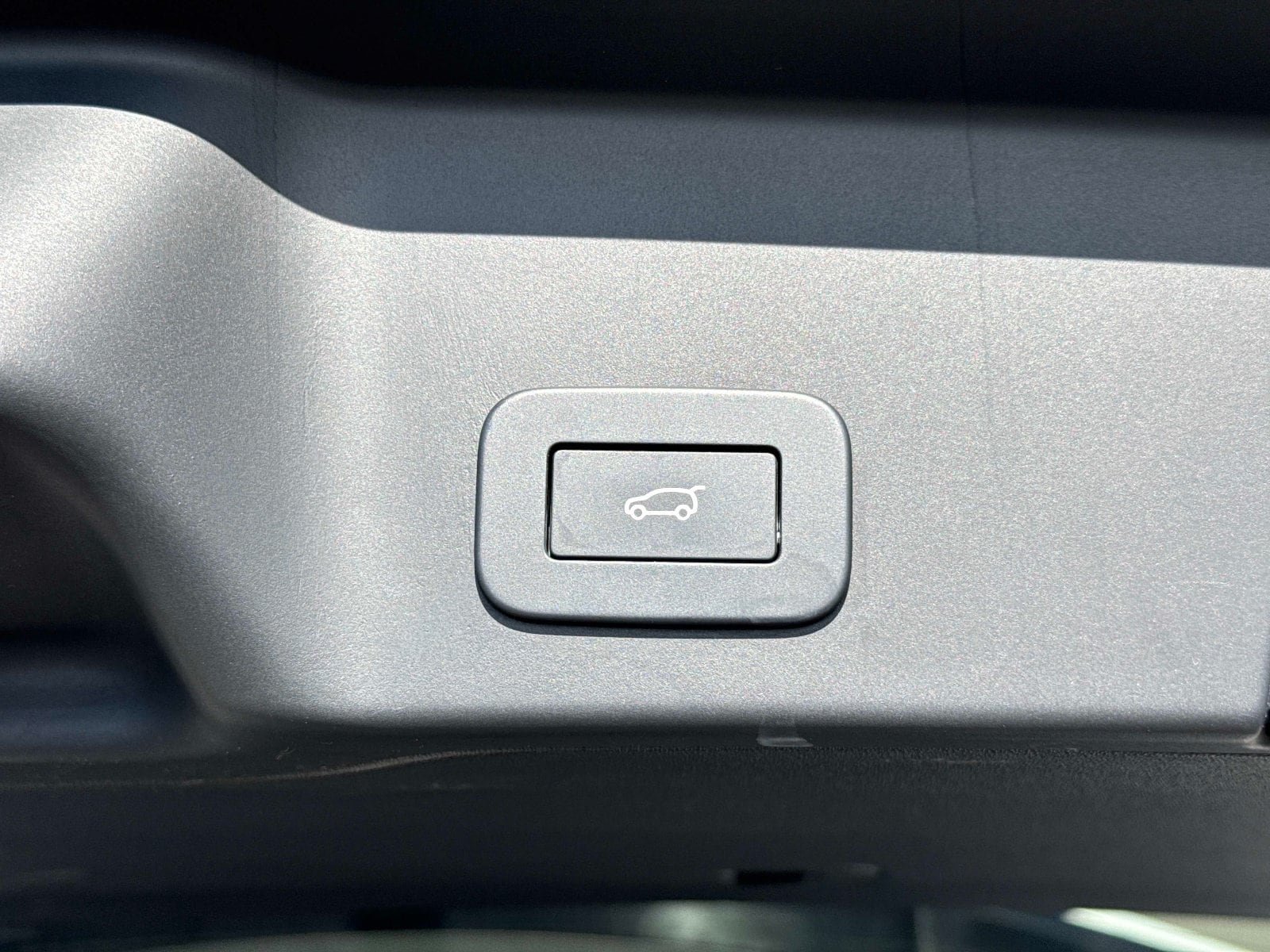 Used 2024 Land Rover Range Rover Evoque Dynamic SE AWD/4WD image 14