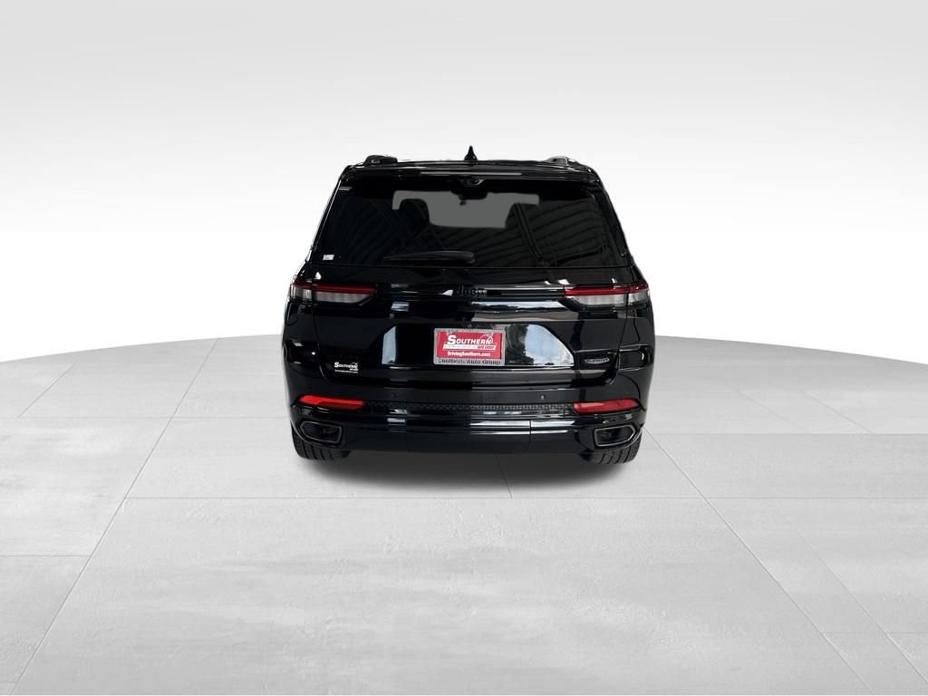 Used 2025 Jeep Grand Cherokee Summit AWD/4WD image 4