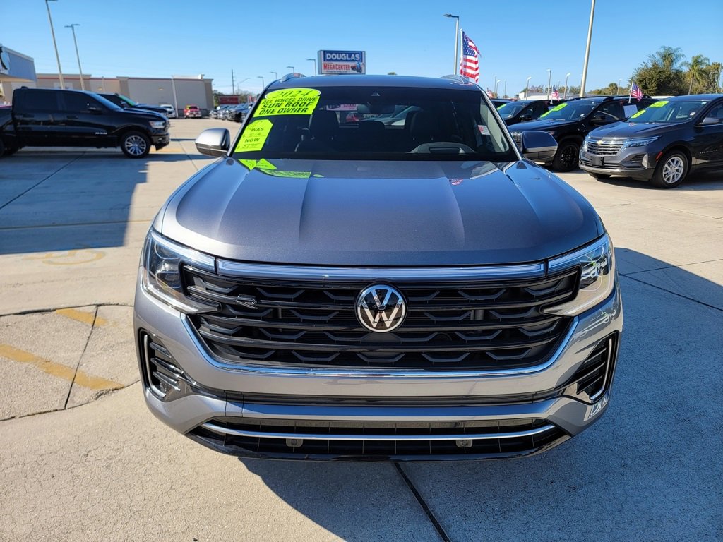 Used 2024 Volkswagen Atlas Cross Sport SEL R-Line image 9