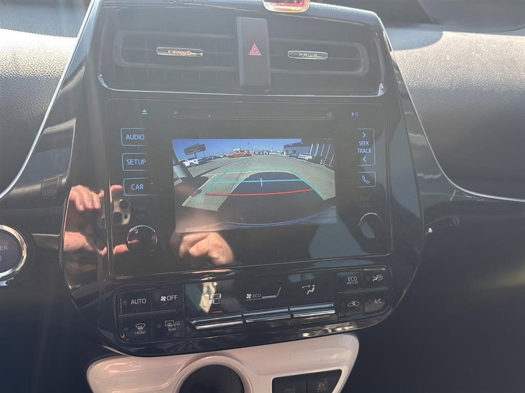 Used 2016 Toyota Prius Two image 5