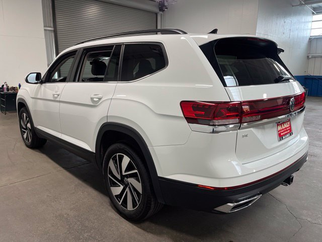 Used 2025 Volkswagen Atlas SE AWD/4WD image 5