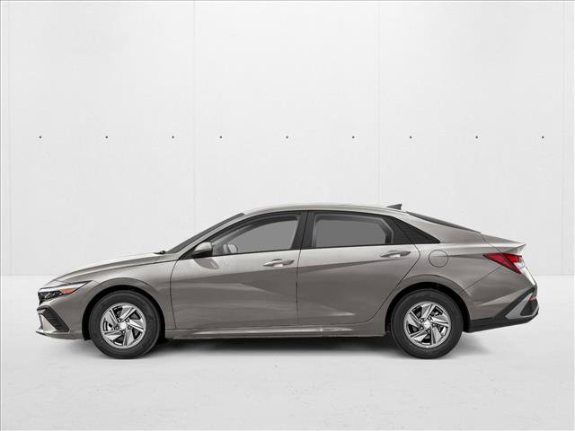 New 2026 Hyundai Elantra SE image 3