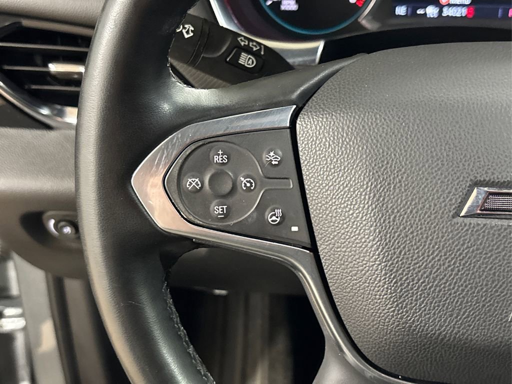 Used 2023 Chevrolet Traverse RS image 29