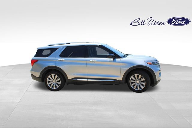 Used 2024 Ford Explorer Limited w/ Limited Technology Package RWD image 4