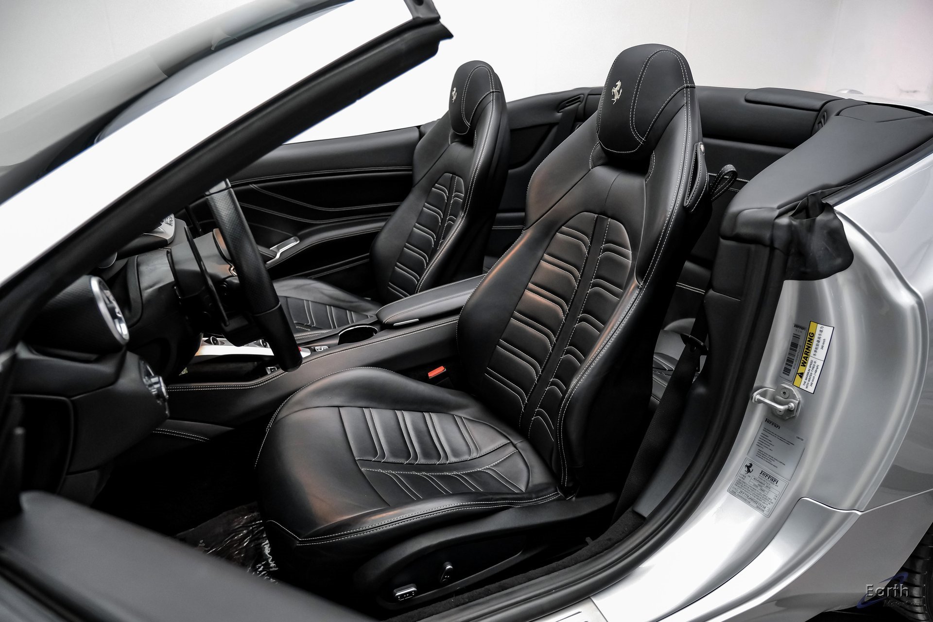 Used 2016 Ferrari California T image 43