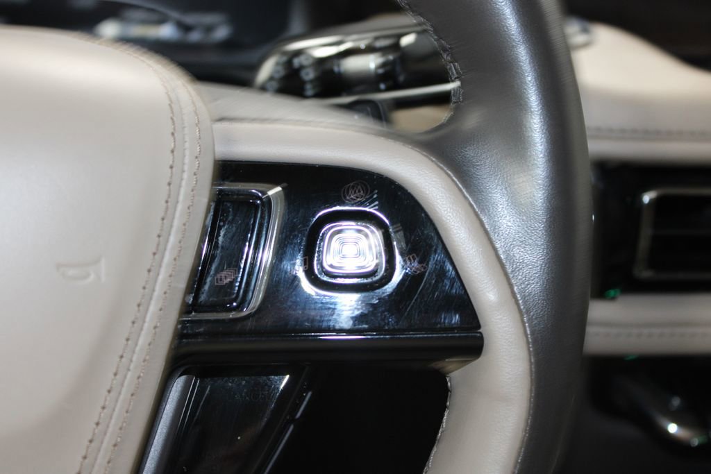 Used 2023 Lincoln Aviator Reserve w/ Equipment Group 201A image 41